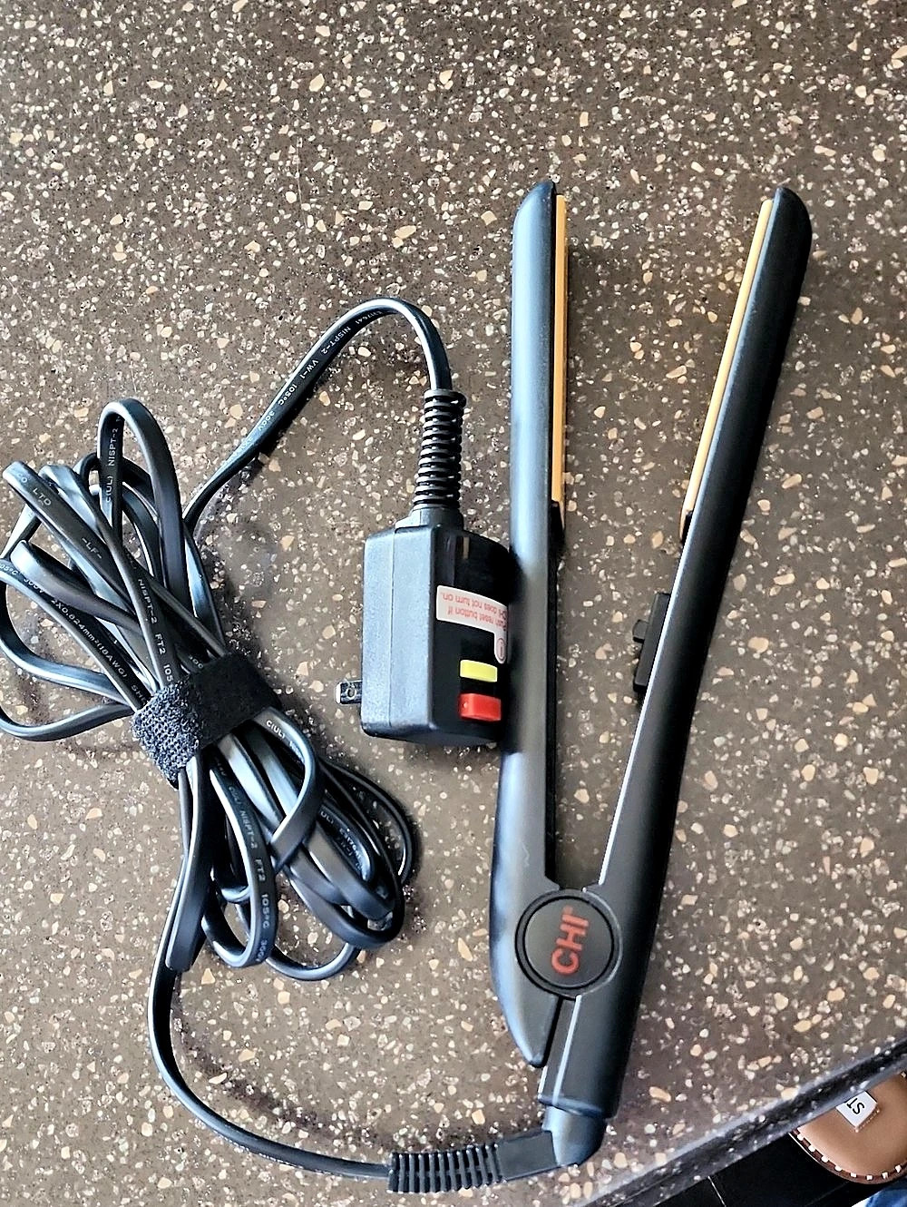 CHI Original 1" Ceramic Hairstyling Iron Black